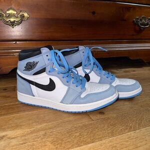Nike Blue and White Sneakers Classic Design